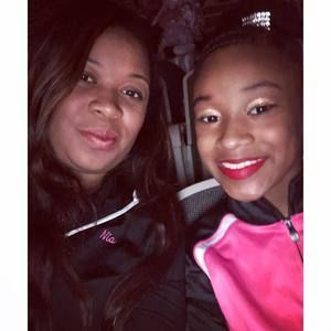 Meet your Posher, Nia